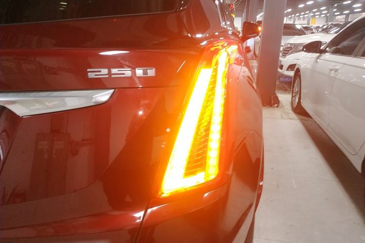 Used Cadillac XT5 2018 25T Luxury Model