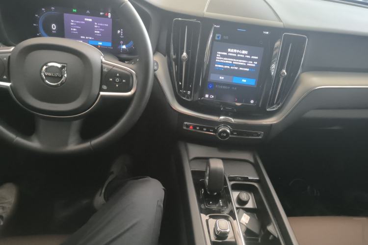 Used Volvo XC60 2024 B5 4x4 Smart Luxury Edition
