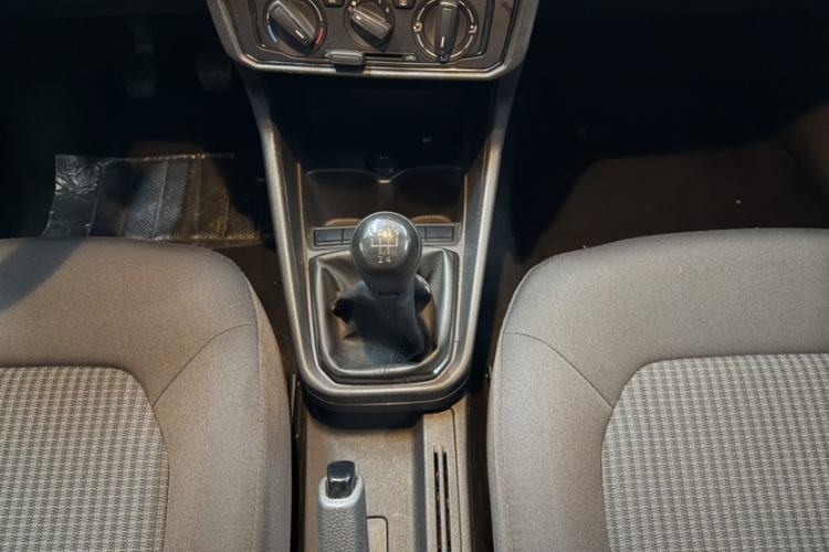 Used Skoda Octavia 2017 Classic Model 1.6L Manual Comfort Edition