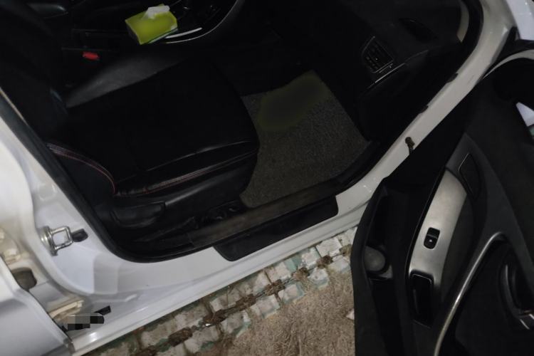 Used Hyundai Elantra 2015 1.6L Automatic Leading Model
