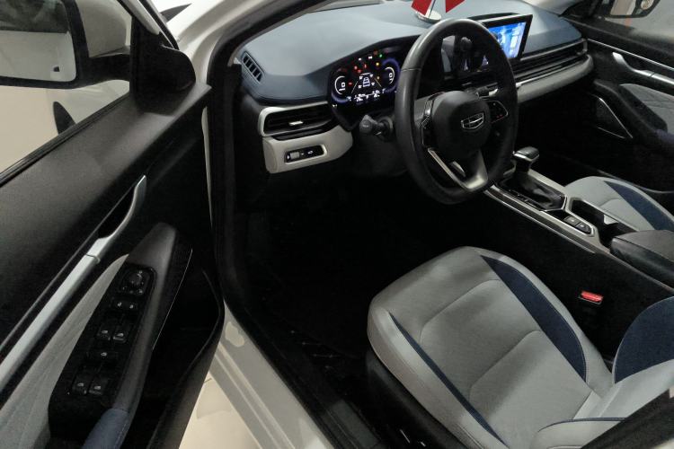 Used Geely Auto Emgrand 2022 4th Generation 1.5L CVT Flagship Model
