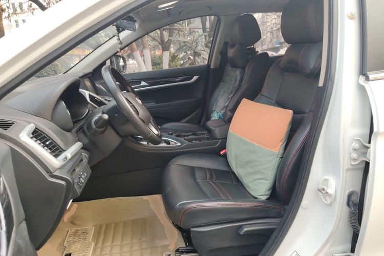 Used Dongfeng Aeolus AX7 2016 2.0L Automatic Zhiyi Trim