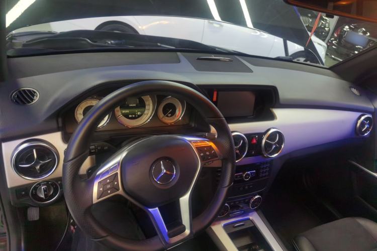 Used Mercedes-Benz GLK-Class 2015 GLK 260 4MATIC Dynamic Edition Ultimate Version