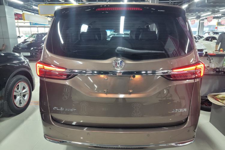 Used Buick GL8 2020 Land Cruiser Executive Class 652T Comfort Model
