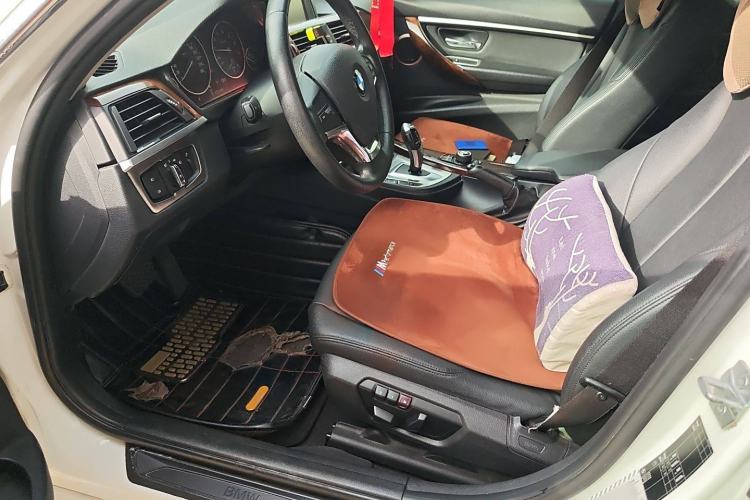 Used BMW 3 Series 2013 320Li Fashion Model
