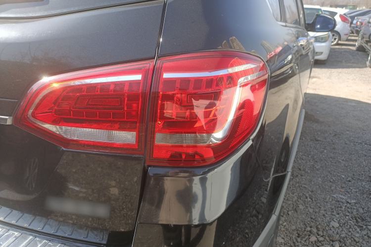 Used Haval H6 2017 Red-Label Sport Edition 1.5T Manual Two-Wheel Drive Elite Model
