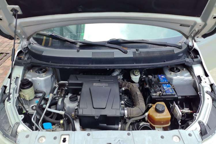 Used Cowin C3 2015 1.5L Manual Gold Diamond Edition
