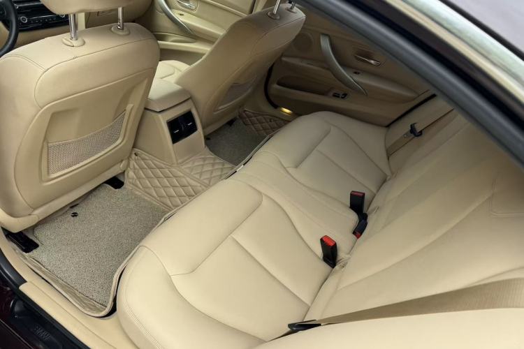 Used BMW 3 Series 2016 320Li Ambition Model
