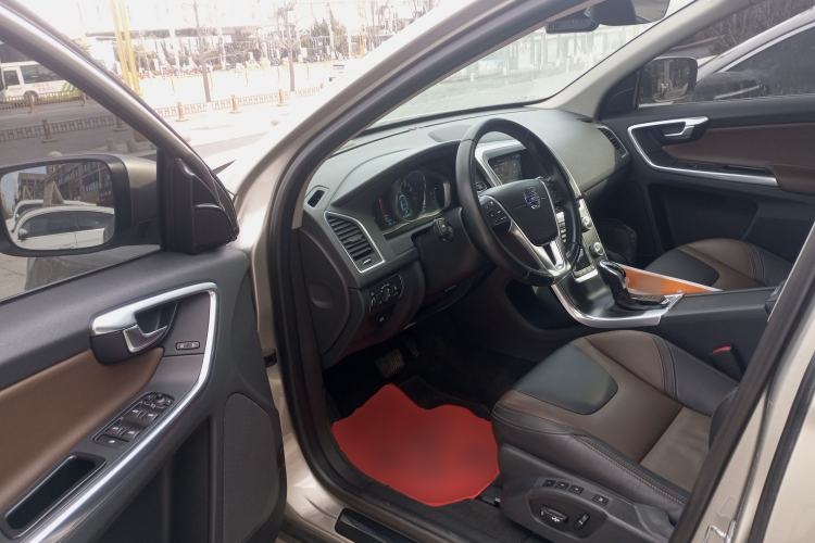 Used Volvo XC60 2015 T5 AWD Zhiyuan Edition
