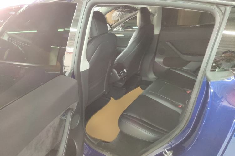 Used Tesla Model Y 2021 Long-Range All-Wheel-Drive Version 3D7
