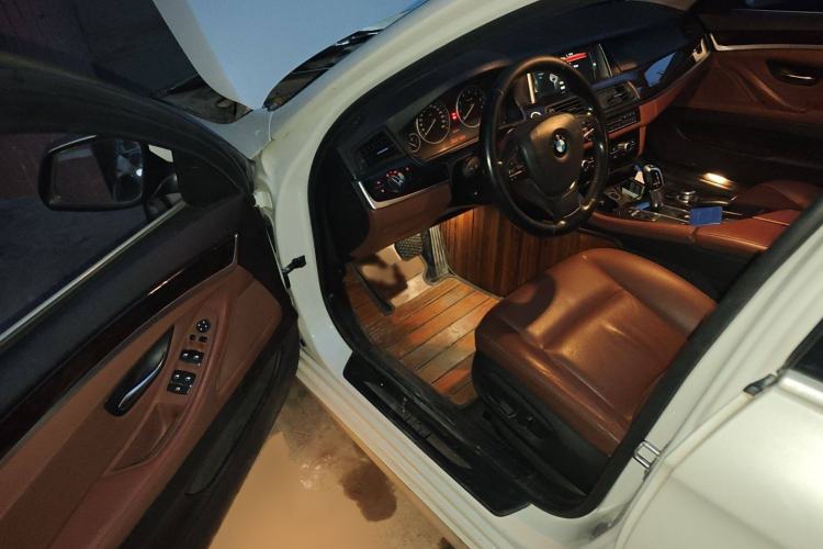 Used BMW 5 Series 2017 525Li Leading Model