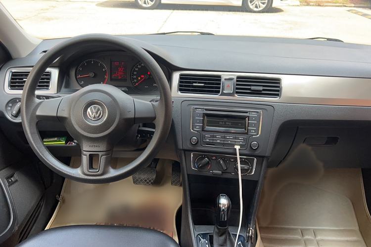 Used Volkswagen Santana 2013 1.6L Automatic Comfort Edition