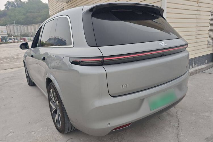 Used Li Auto L8 2023 Pro Model
