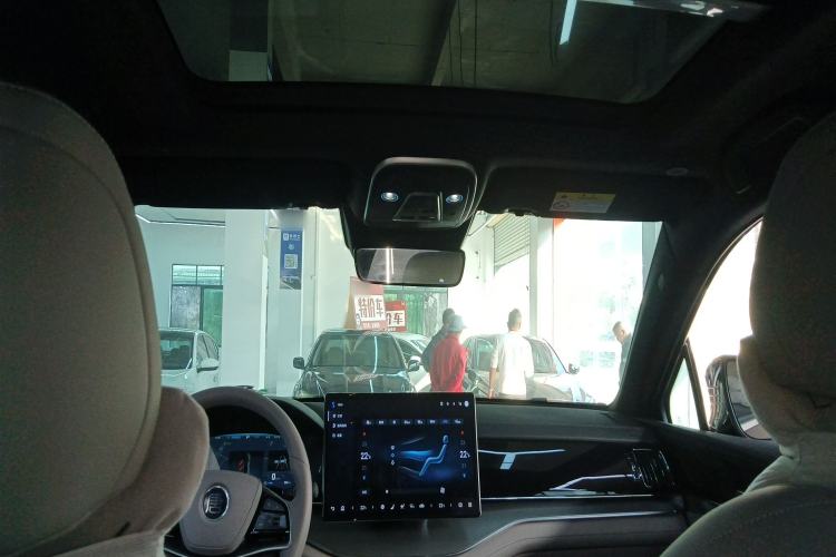 Used BYD Tang New Energy 2024 DM-i Glory Edition 112KM Prestige Model