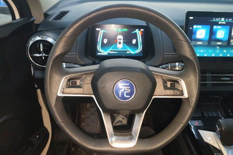 Used BYD Yuan New Energy 2019 EV360 Smart Connect Enjoyment Model
