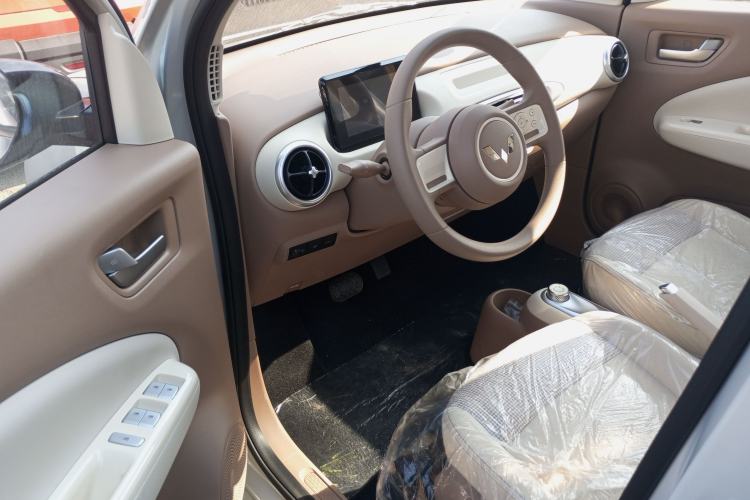 Used Wuling Hongguang MINIEV 2025 Four-Door Version Advanced Edition
