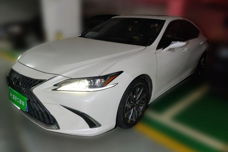 Used Lexus ES 2023 200 Excellence Edition