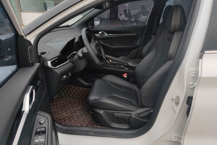 Used Geely Auto Coolray 2025 Bin Yue L 1.5TD DCT Beyond Edition