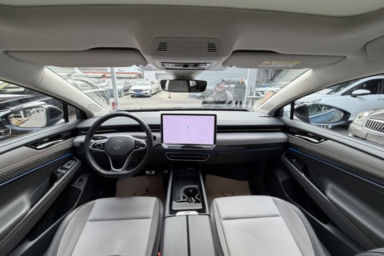 Used Volkswagen ID.7 VIZZION 2024 AIR model