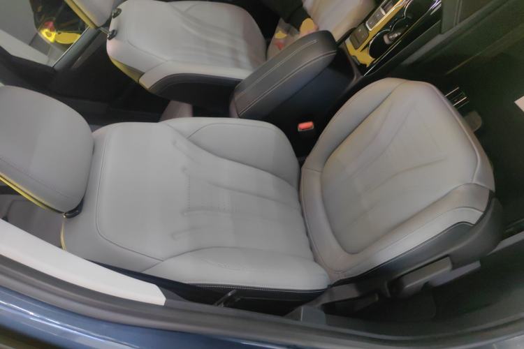 Used Ford Escape 2020 EcoBoost 245 Two-Wheel Drive Smart & Enjoyment Model
