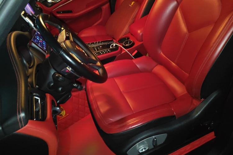 Used Porsche Macan 2020 Macan 2.0T
