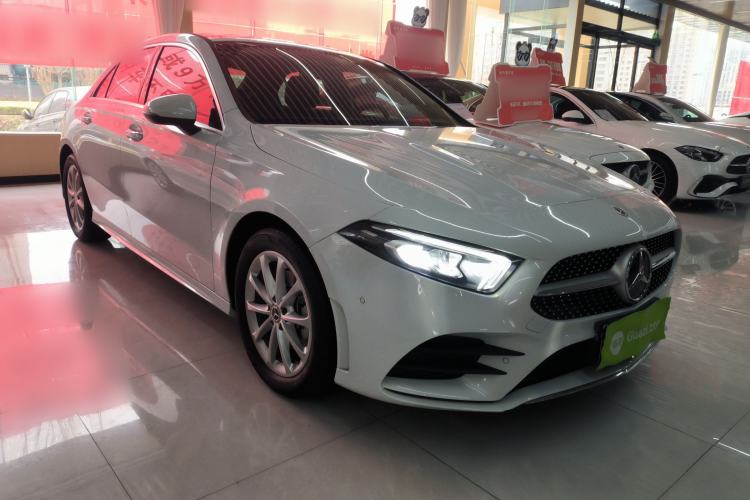 Used Mercedes-Benz A-Class 2021 A 200 L Sport Sedan Fashion Model
