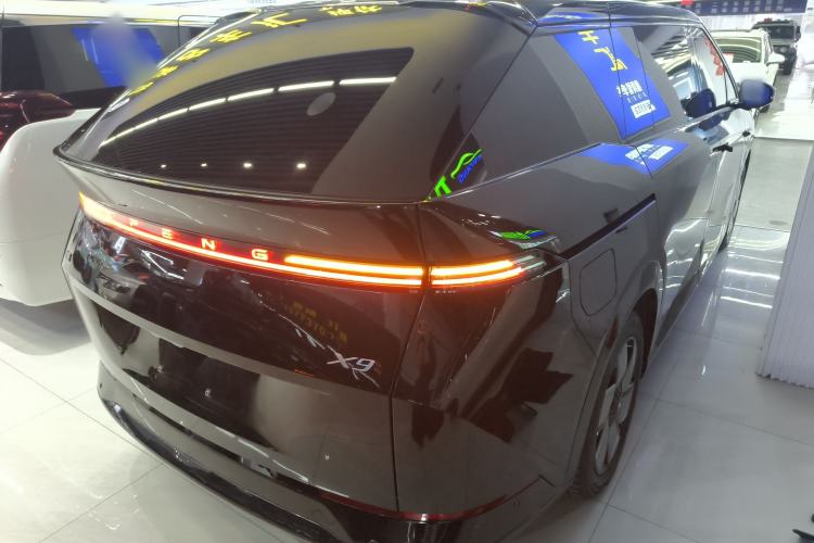 Used XPeng X9 2024 702 Ultra-Long Range Max
