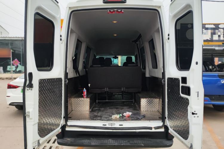 Used Iveco Eurocargo 2021 2.0T Manual Super Rui Long Wheelbase Short Overhang High Roof Side-Sliding Door F1A