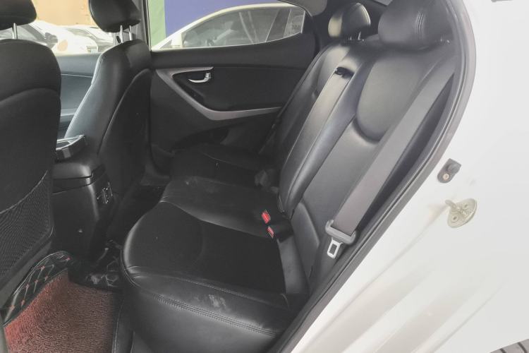 Used Hyundai Elantra 2015 1.6L Automatic Luxury Model