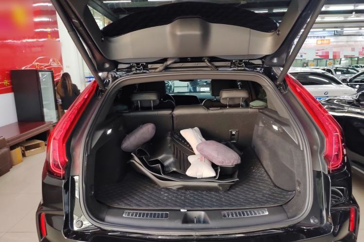 Used Cadillac XT4 2024 28T Two-Wheel-Drive Luxury Version
