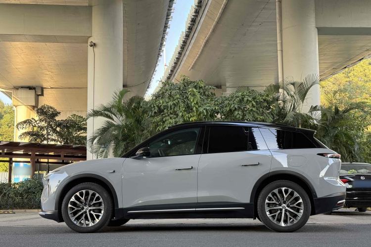 Used Nio ES6 2024 75 kWh
