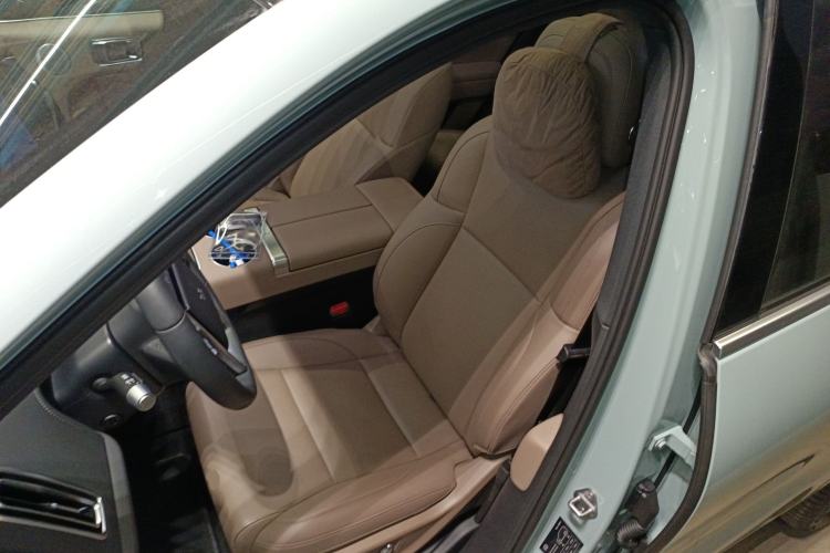 Used Li Auto L6 2025 Pro Smart Refresh Edition
