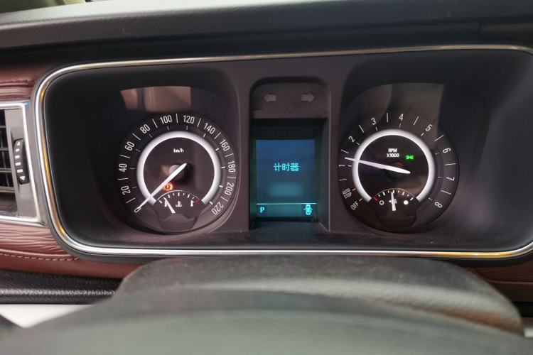 Used Buick GL8 2018 28T Luxury Model China VI Standard
