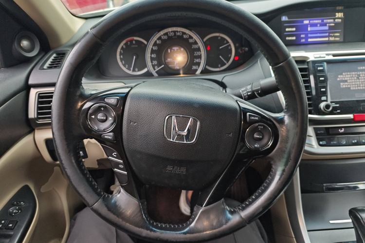 Used Honda Accord 2014 2.0L EXN Luxury Navigation Edition
