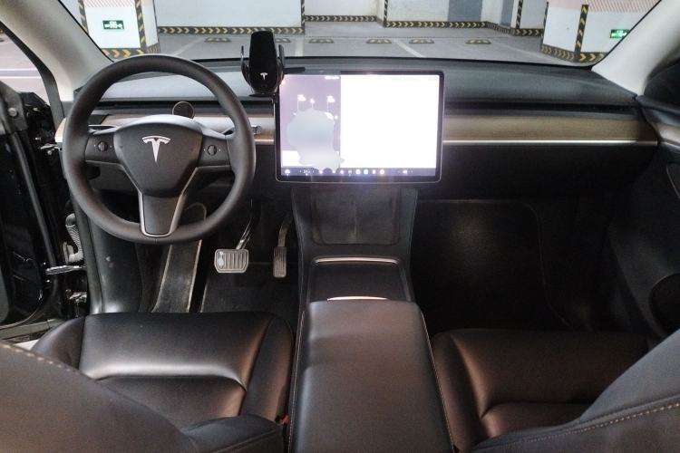 Used Tesla Model Y 2021 Standard Range Rear-Wheel Drive Version
