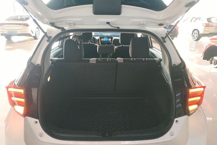 Used Toyota YARiS L 2021 X-Trail 1.5L CVT Leading Edition
