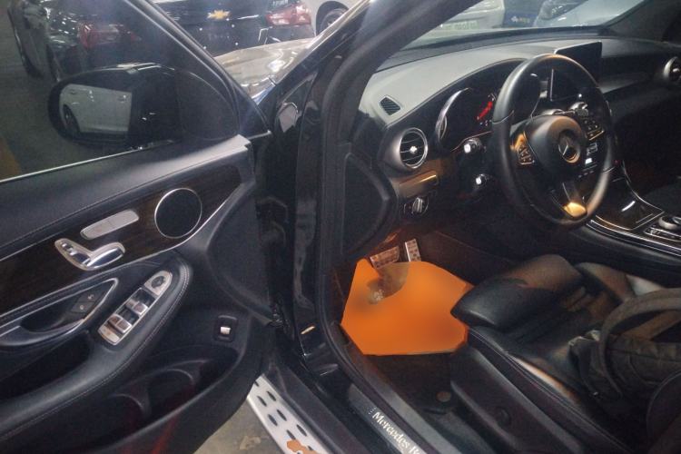 Used Mercedes-Benz GLC 2017 GLC 260 4MATIC Luxury Model