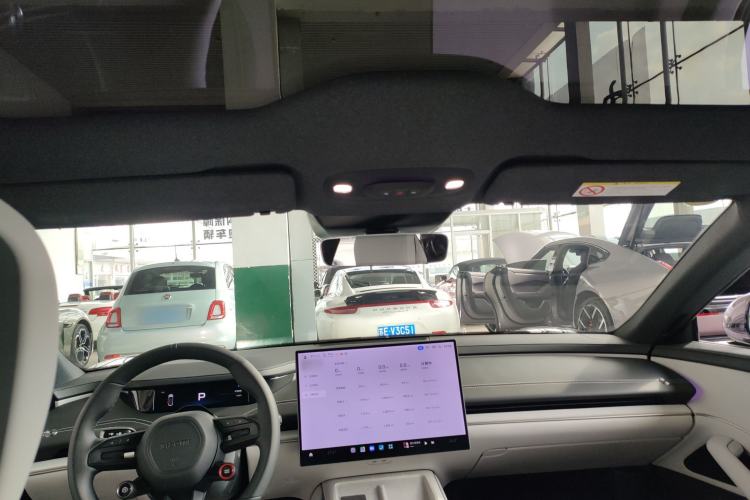 Used  SU7 2024 Rear-Drive Long-Range Intelligent Driving Version
