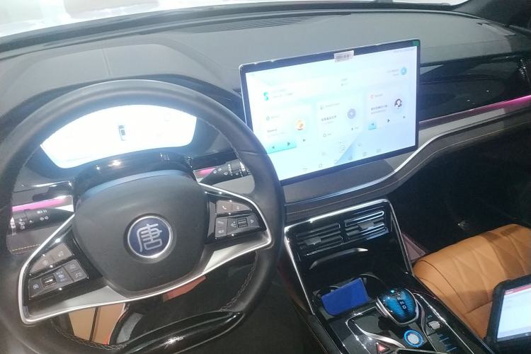 Used BYD Tang New Energy 2023 DM-i Champion Edition 112KM Prestige Model
