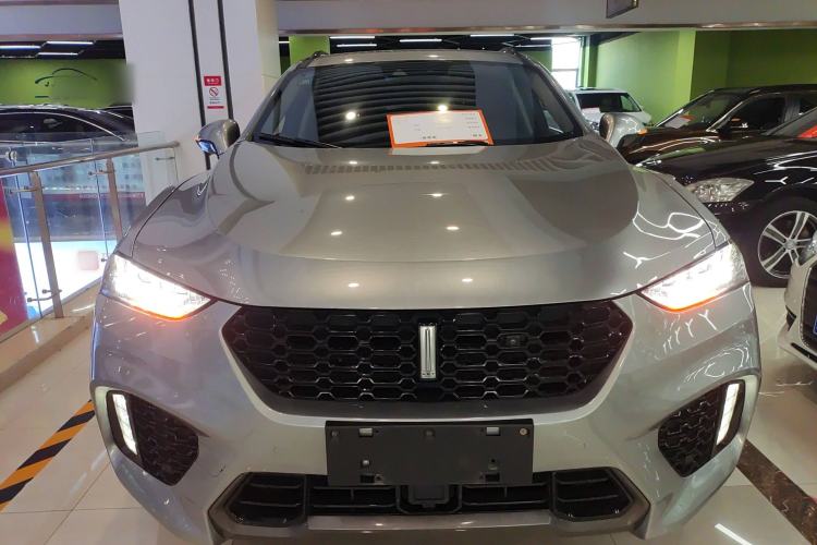 Used Wey VV7 2019 Upgraded Model 2.0T Flagship Version China VI
