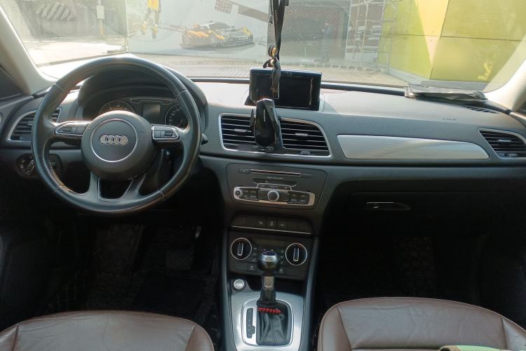 Used Audi Q3 2017 30 TFSI Fashion Model
