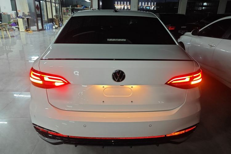 Used Volkswagen Lavida 2023 300TSI DSG Starry Sky Leading Edition
