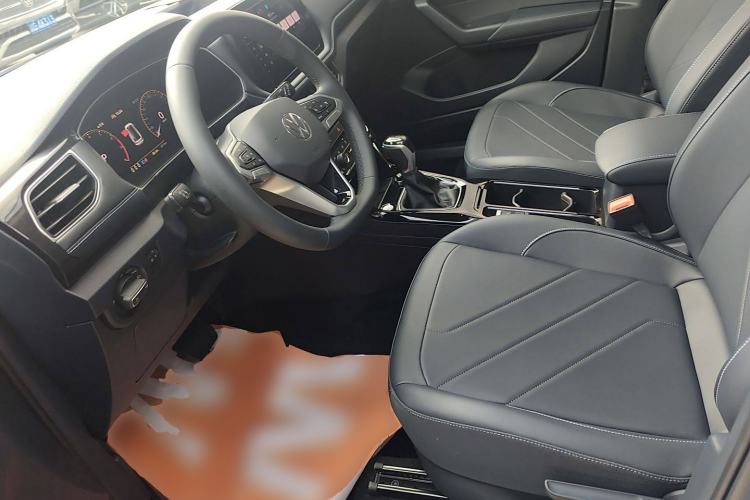 Used Volkswagen Tharu 2025 NewRui 300TSI Prestige Edition
