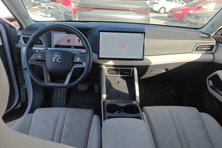 Used BYD Yuan UP 2025 Intelligent Driving Version 401 km Beyond-Range Edition