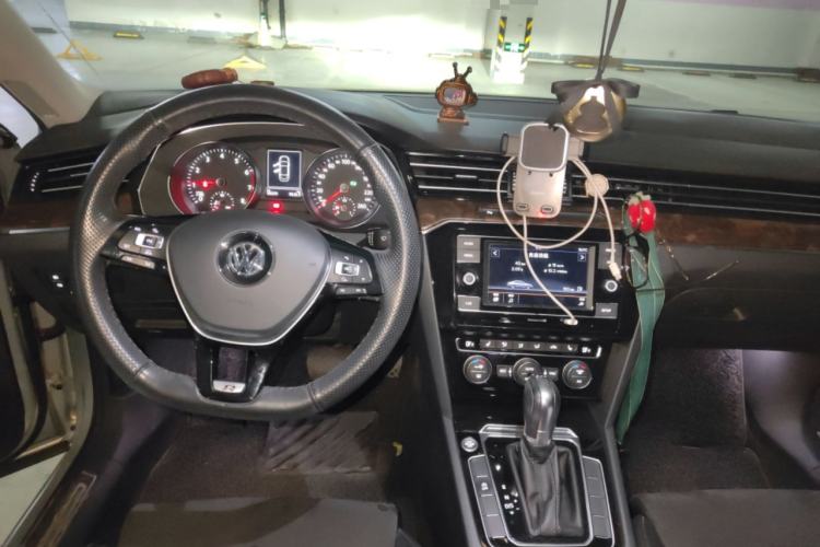 Used Volkswagen Magotan 2018 330TSI DSG Luxury Model
