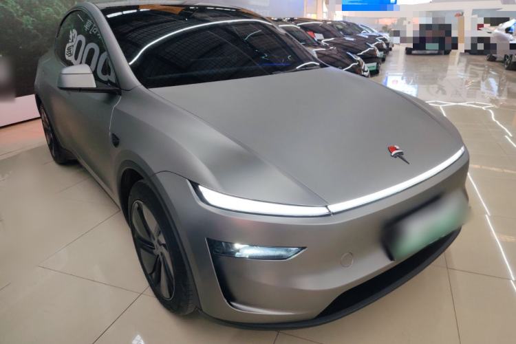 Used Tesla Model Y 2025 Rear-Wheel-Drive Version
