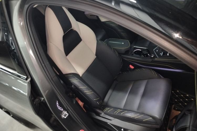 Used Lynk & Co 05 2020 2.0TD Two-Wheel Drive Shine Halo
