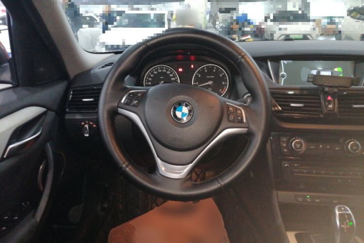 Used BMW X1 2014 sDrive18i Leading Model
