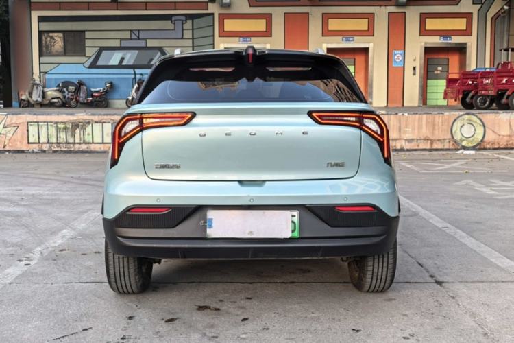 Used Geometry E Firefly 2024 401 km Fluorescent
