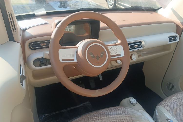 Used Wuling Hongguang MINIEV 2024 3rd Generation 215km Youth Edition
